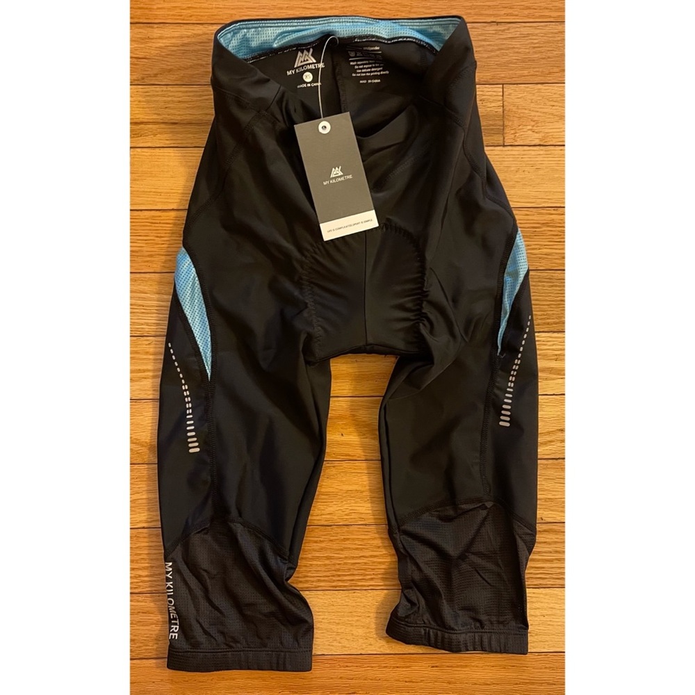 NWT MY KILOMETER Padded Cycling Black 3/4 Shorts Capri Cropped Pants XS